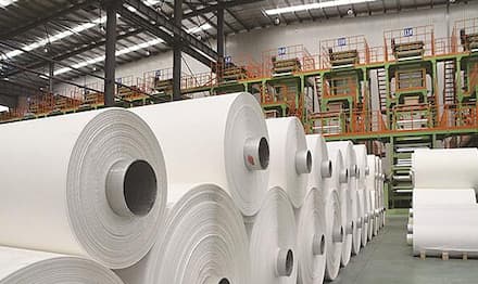 Contrôler la mousse, améliorer l'efficacité : les antimousses dans l'industrie des pâtes et papiers